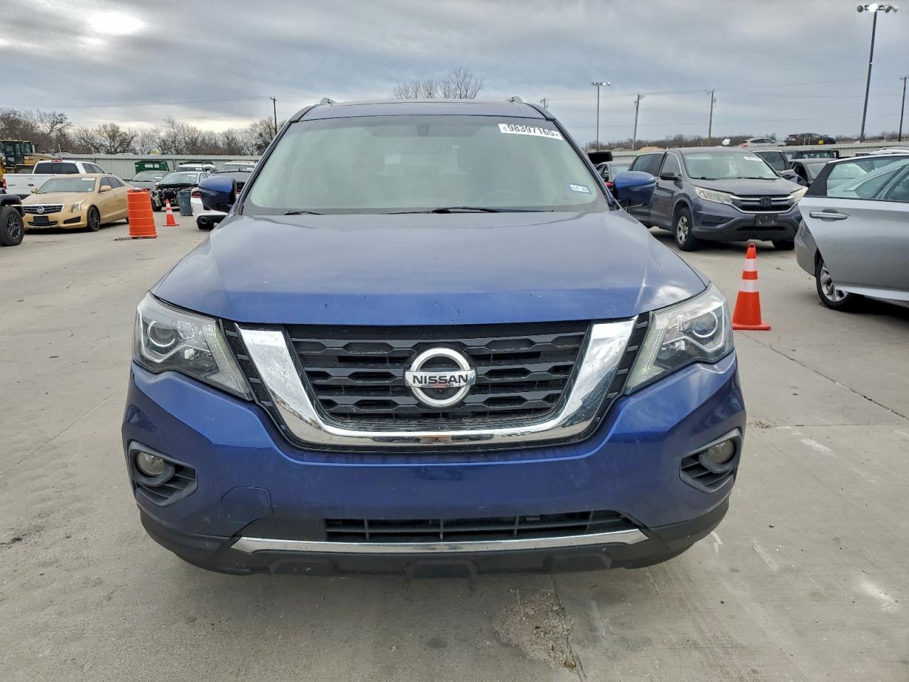2017 NISSAN PATHFINDER S photo 5