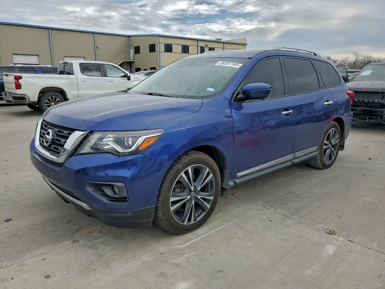 2017 NISSAN PATHFINDER