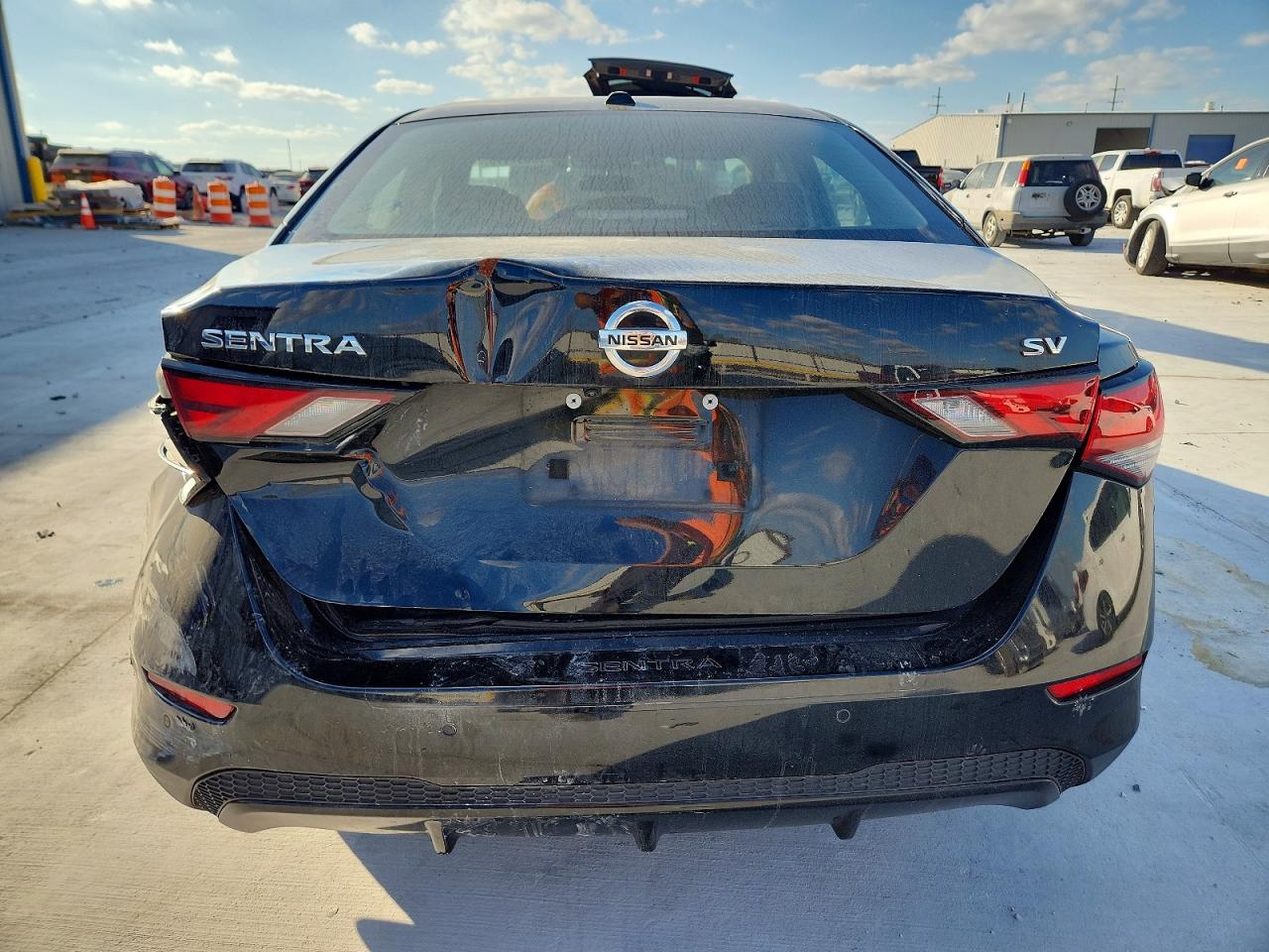 2023 NISSAN SENTRA SV photo 6