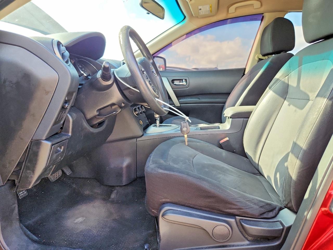 2013 NISSAN ROGUE S photo 7