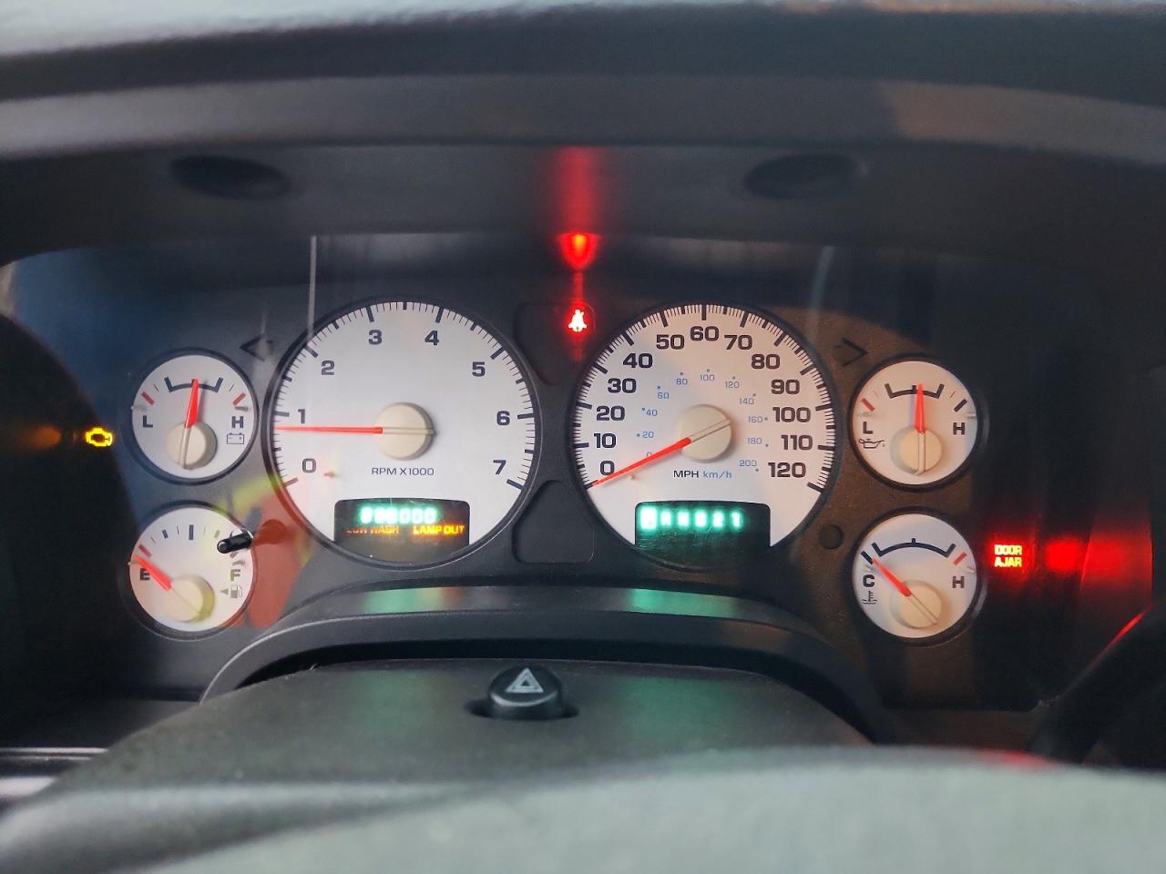 2004 DODGE RAM 1500 ST photo 9