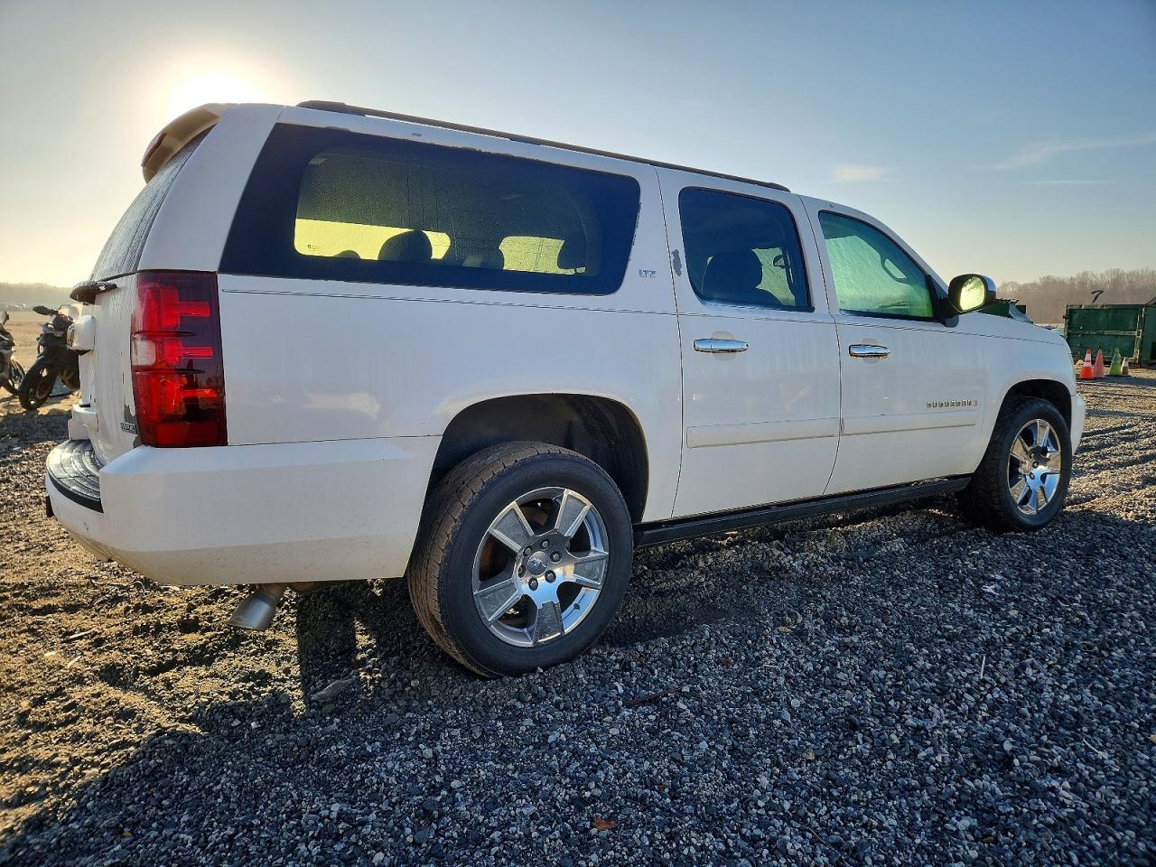 2007 CHEVROLET SUBURBAN C1500 photo 3
