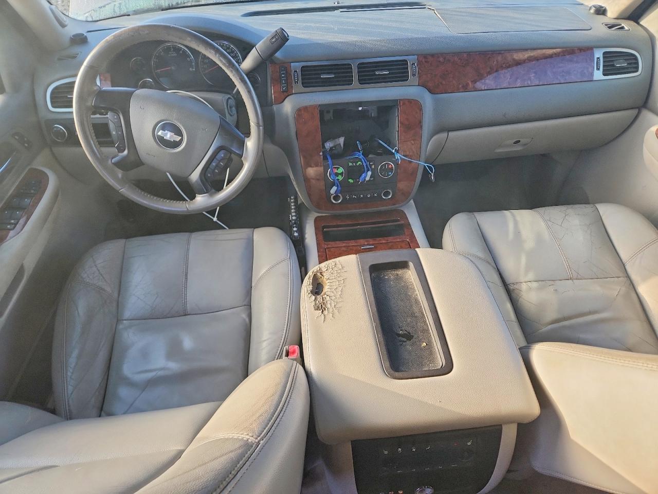 2007 CHEVROLET SUBURBAN C1500 photo 8