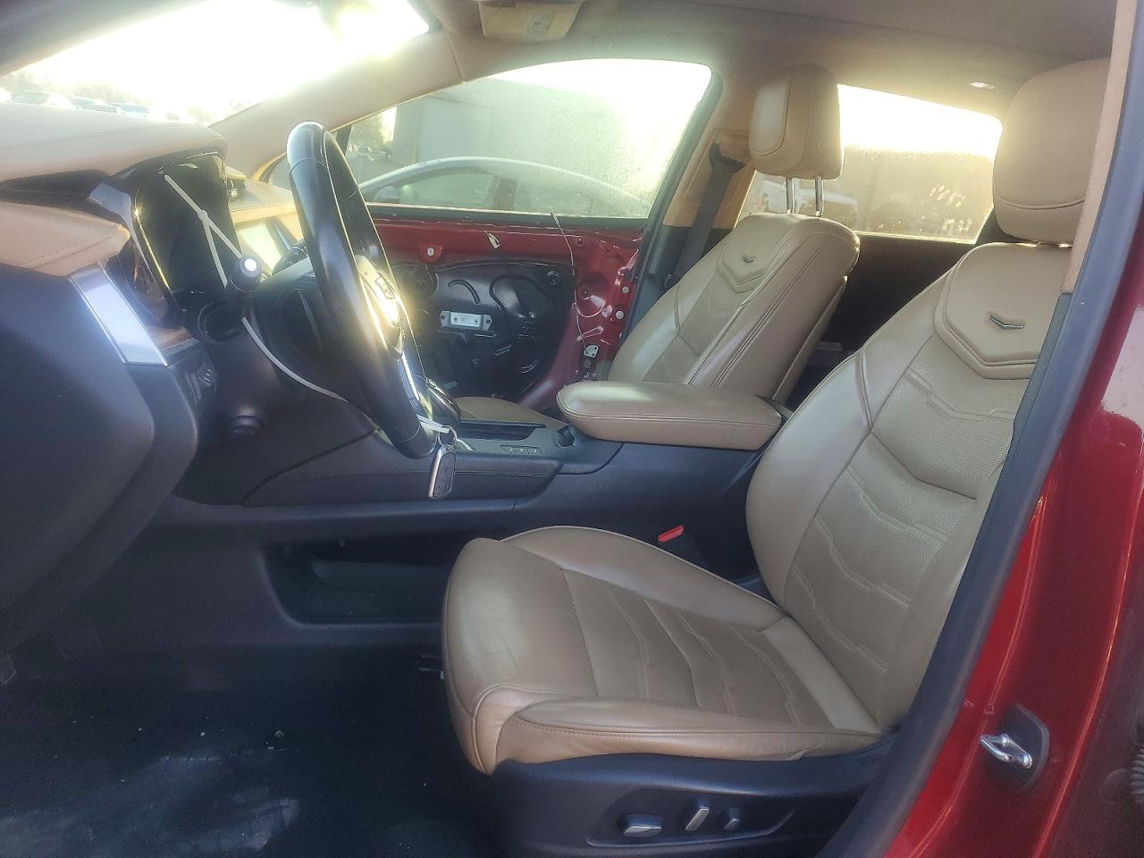 2019 CADILLAC XT5 PLATINUM photo 7