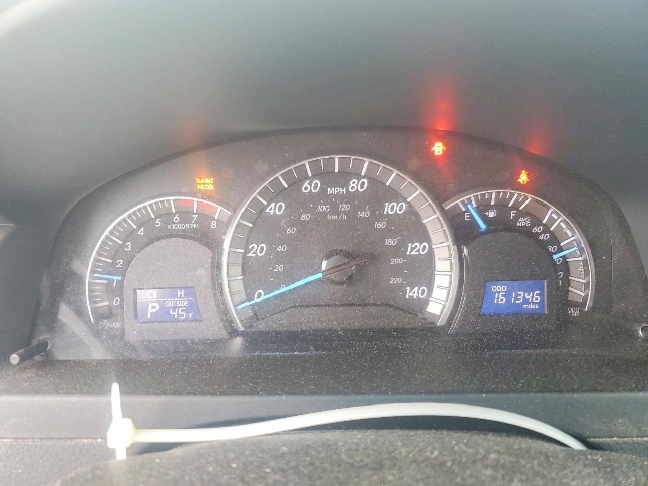 2014 TOYOTA CAMRY L photo 9