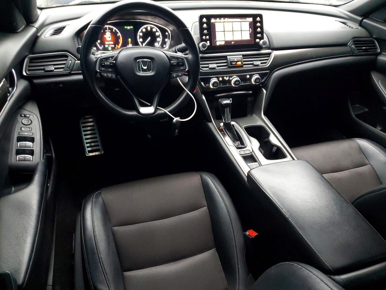 2018 HONDA ACCORD SPORT photo 8