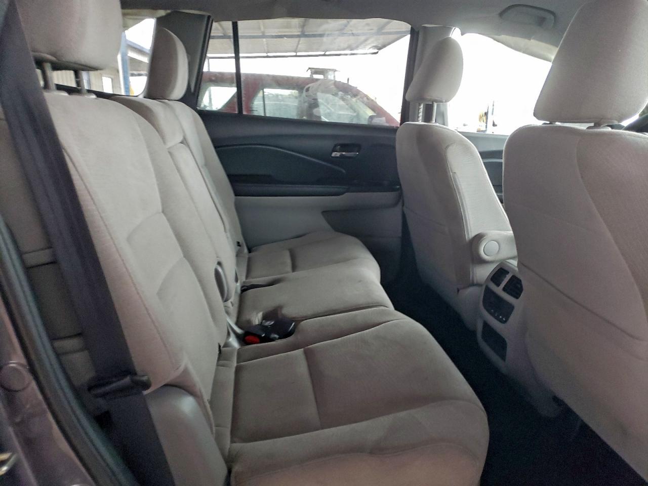 2016 HONDA PILOT EX photo 11