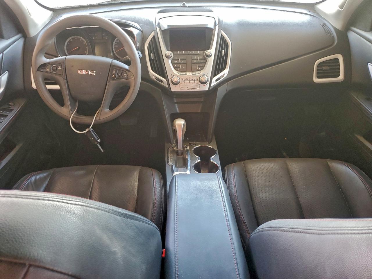 2015 GMC TERRAIN SLE photo 8