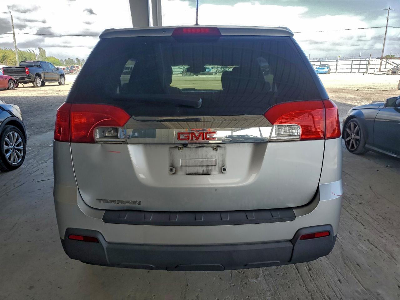 2015 GMC TERRAIN SLE photo 6