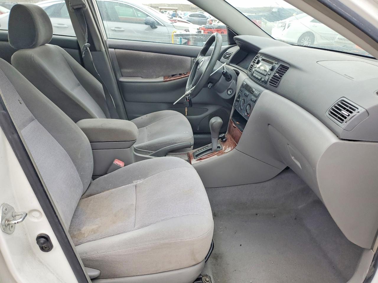 2006 TOYOTA COROLLA CE photo 7
