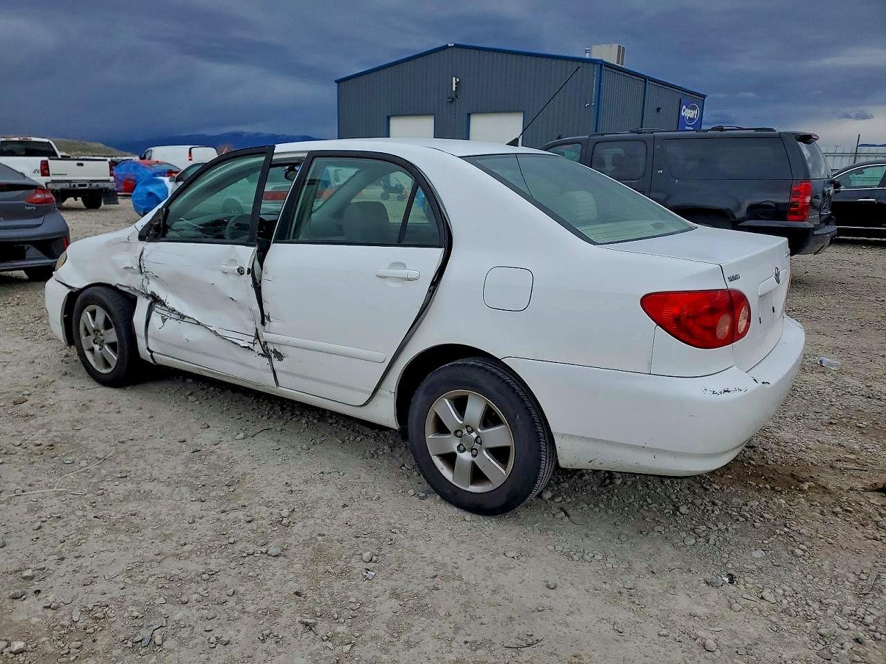 2006 TOYOTA COROLLA CE photo 2