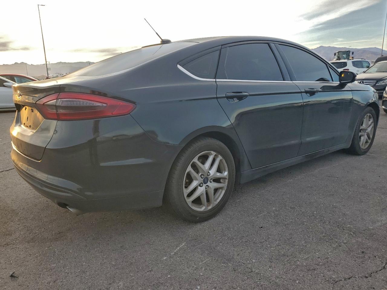 2014 FORD FUSION SE photo 3