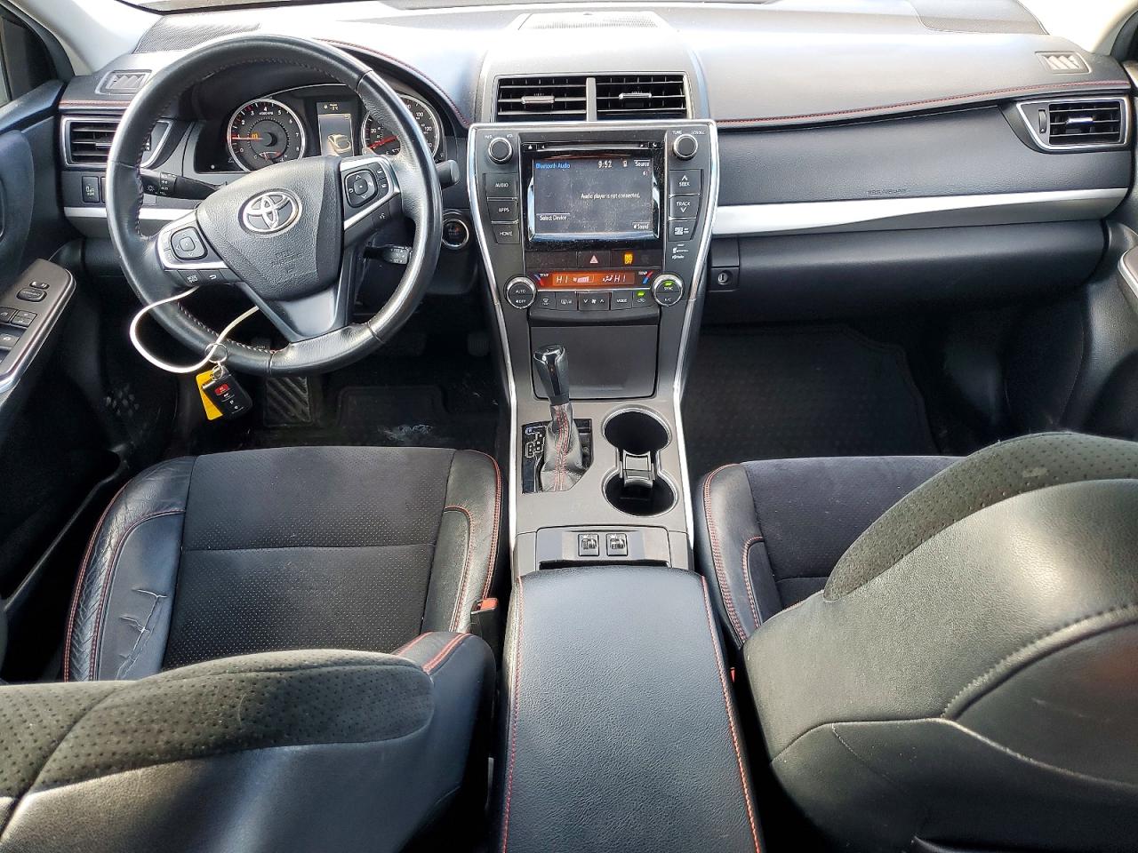 2015 TOYOTA CAMRY LE photo 8