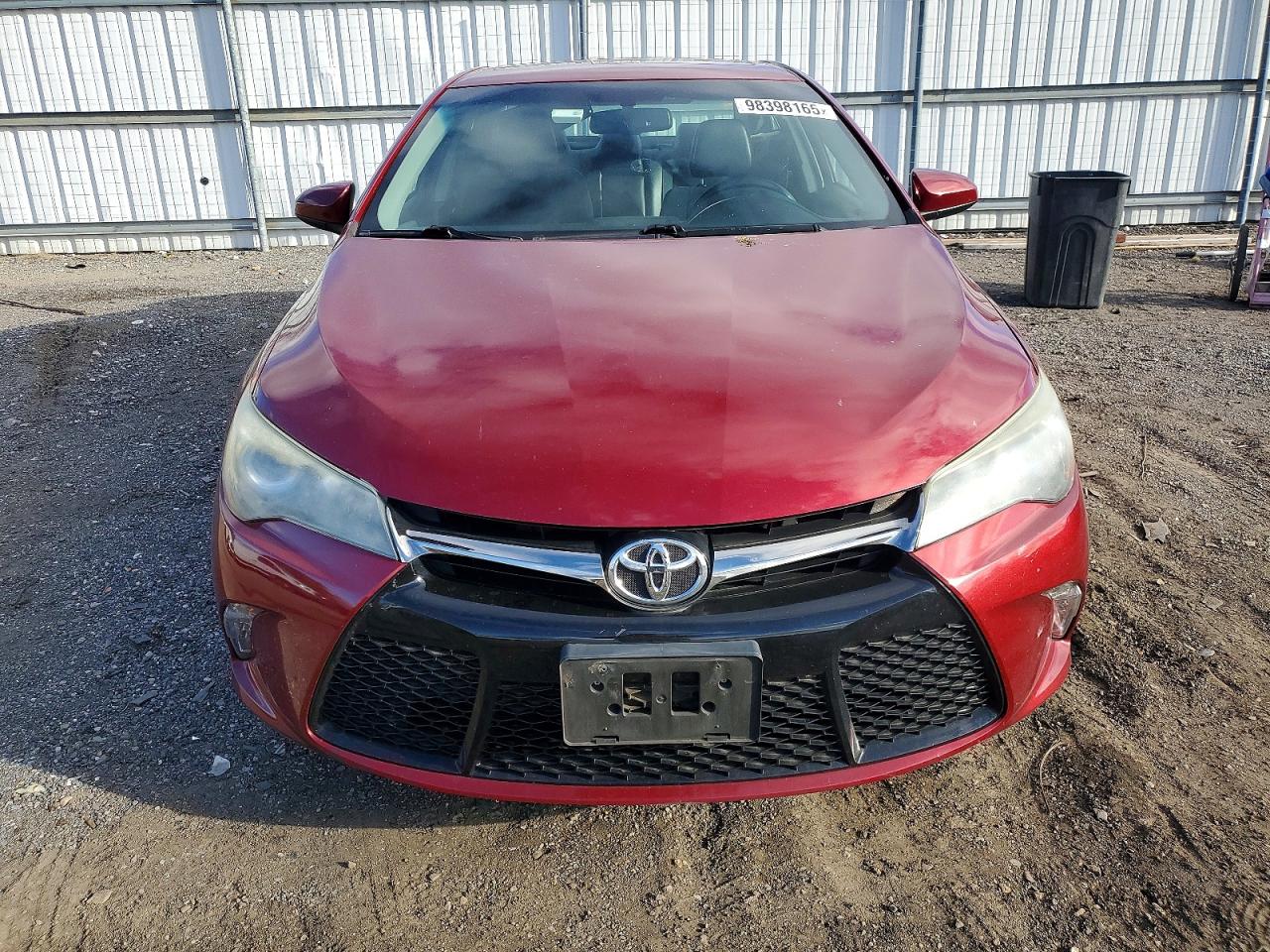 2015 TOYOTA CAMRY LE photo 5