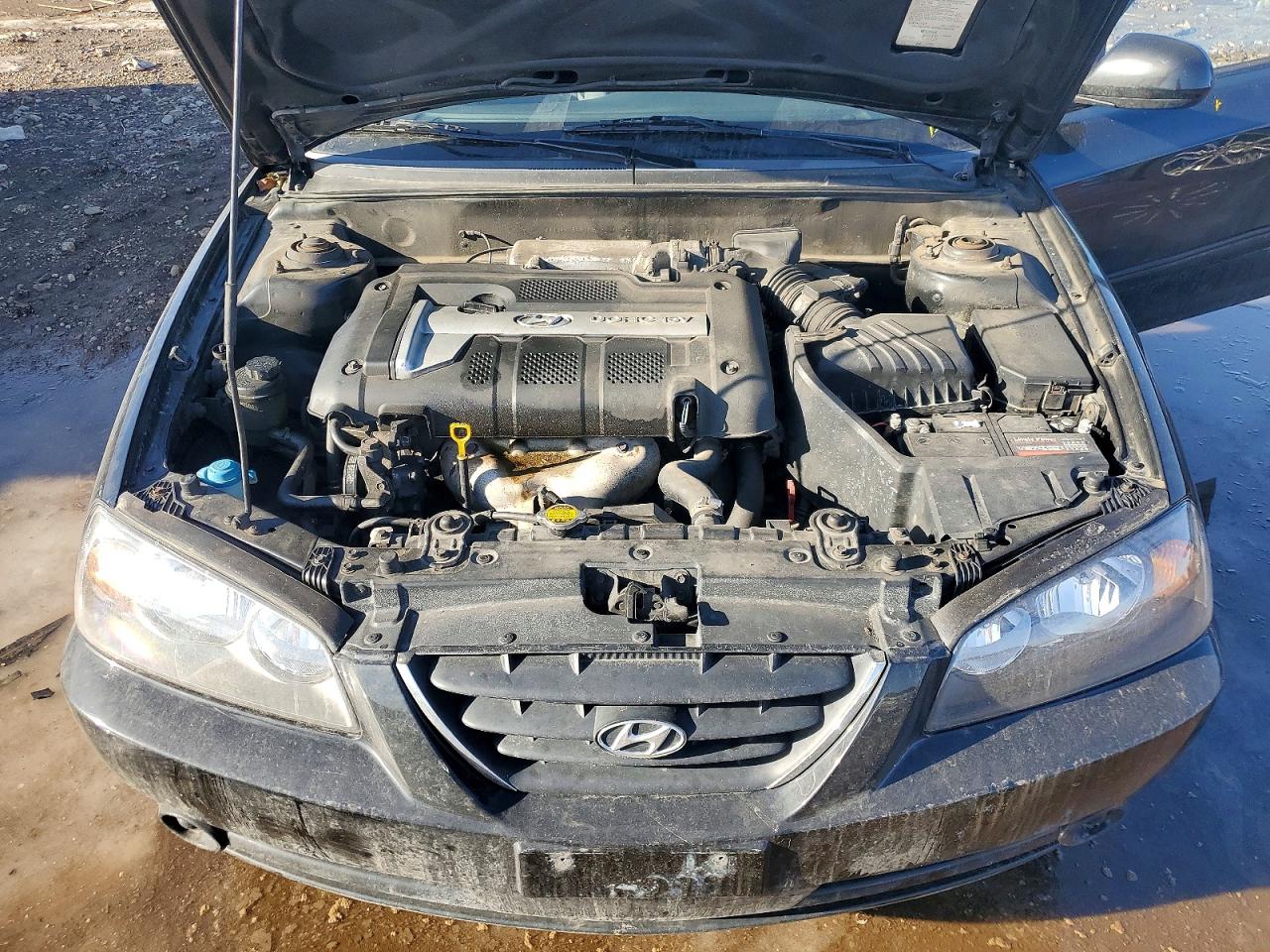 2005 HYUNDAI ELANTRA GLS photo 11