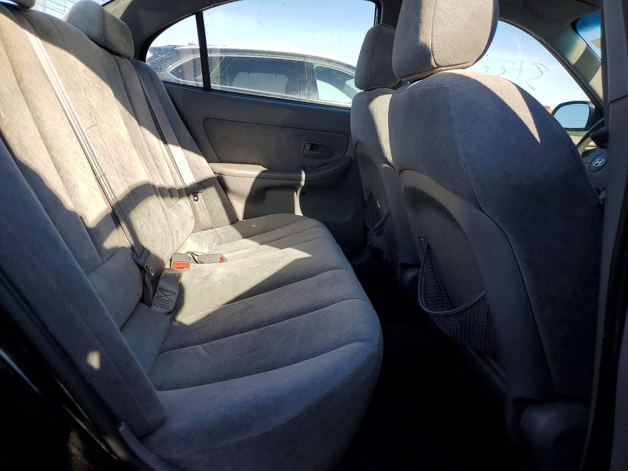 2005 HYUNDAI ELANTRA GLS photo 10