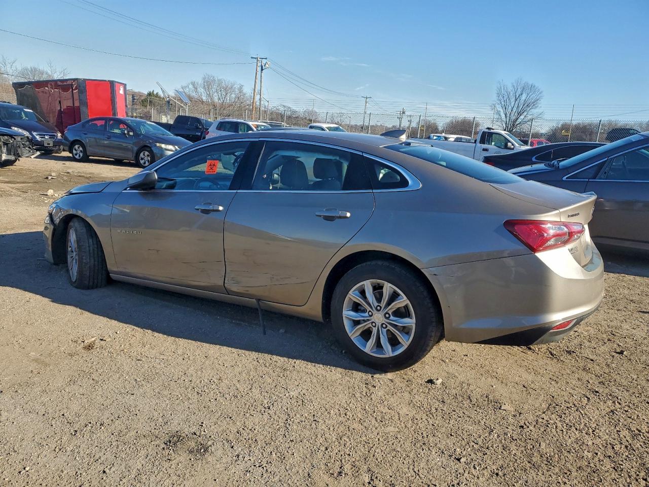 2022 CHEVROLET MALIBU LT photo 2