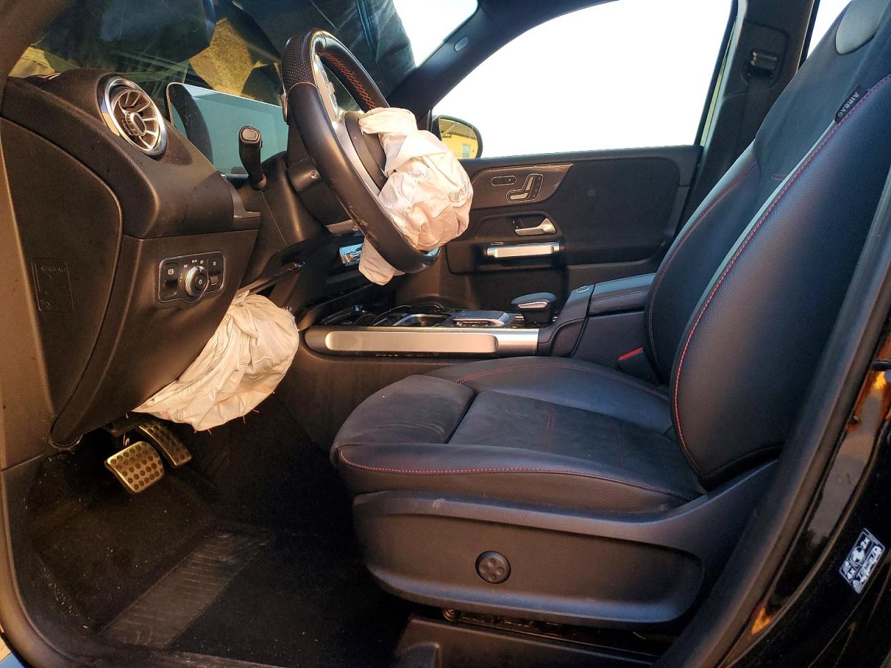 2021 MERCEDES-BENZ GLB 250 4MATIC photo 7