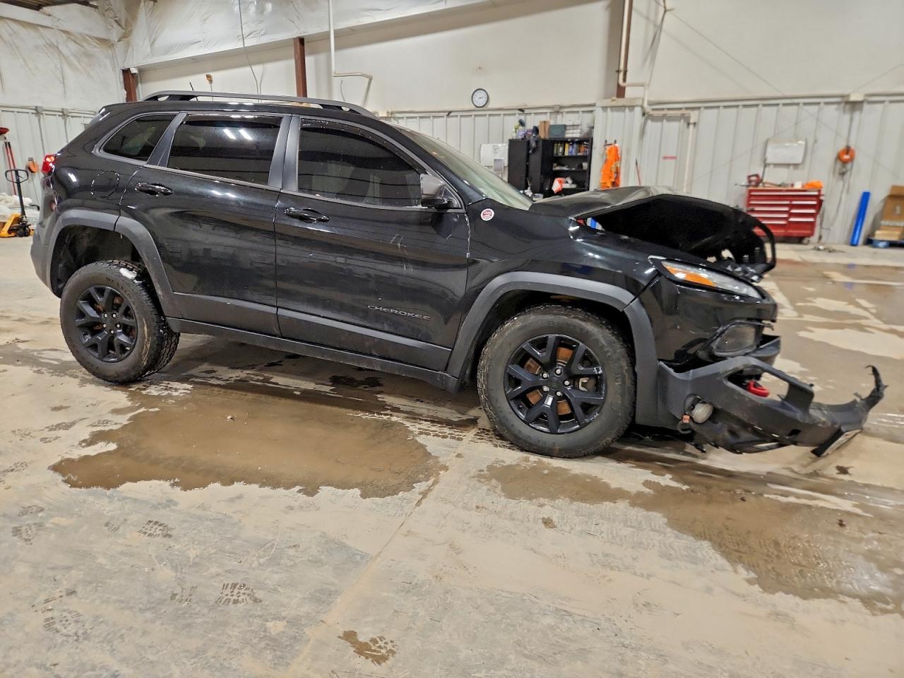 2015 JEEP CHEROKEE TRAILHAWK photo 4