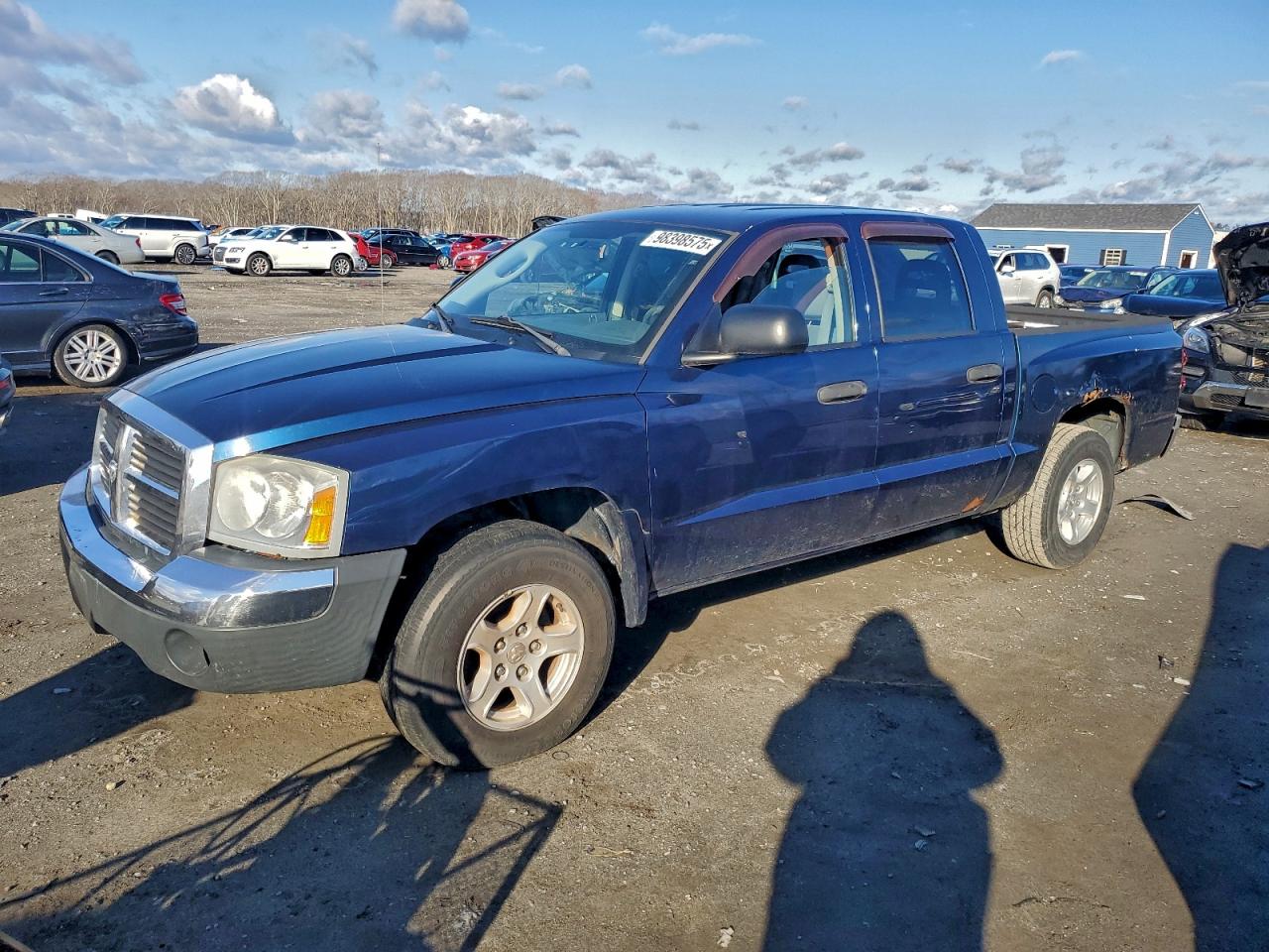 2005 DODGE DAKOTA