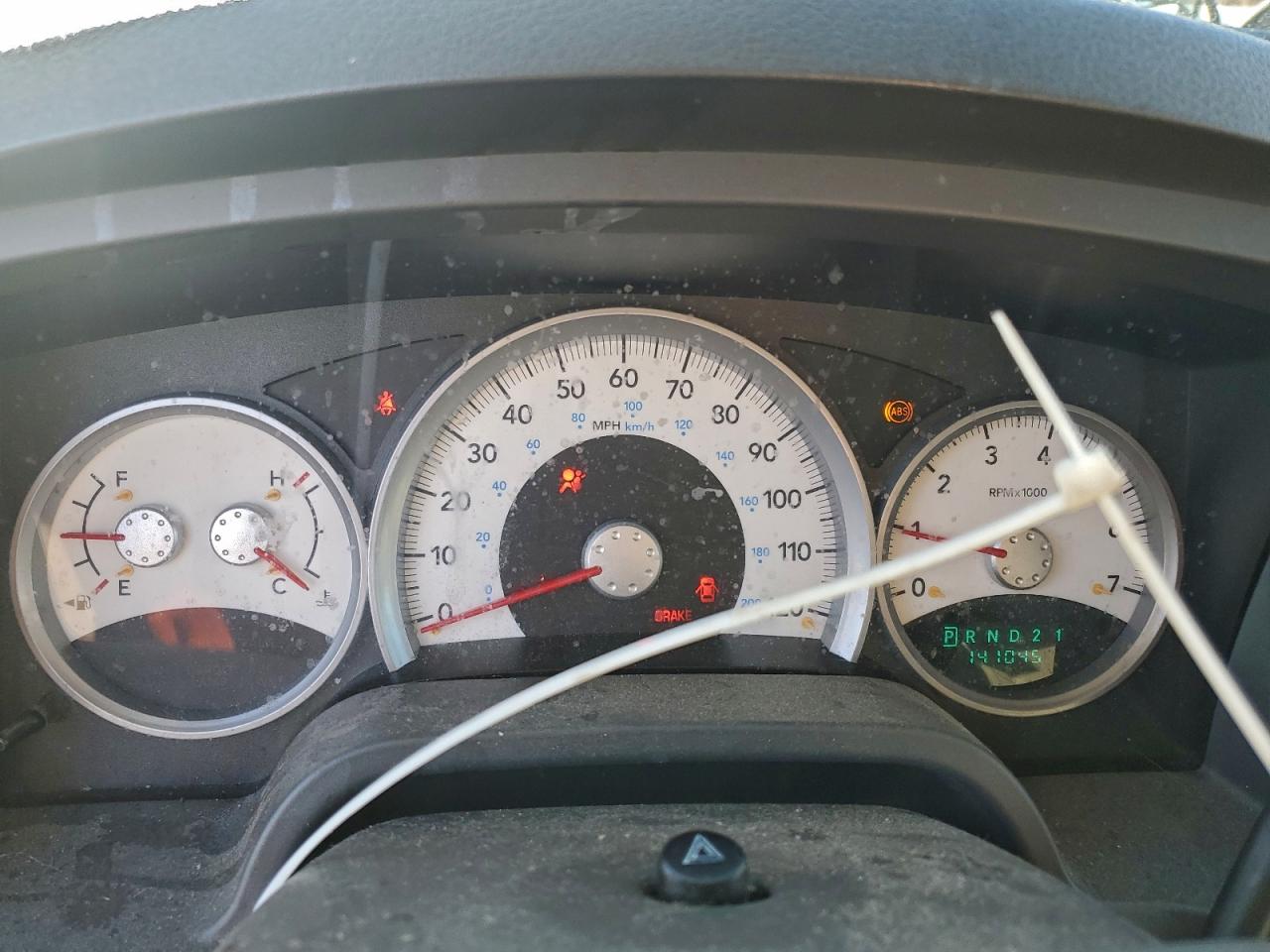 2005 DODGE DAKOTA QUAD SLT photo 9