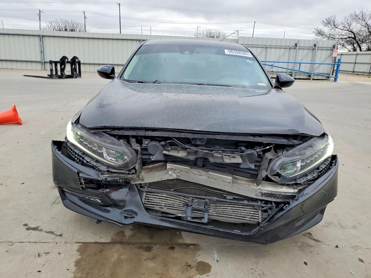 2018 HONDA ACCORD EX photo 9