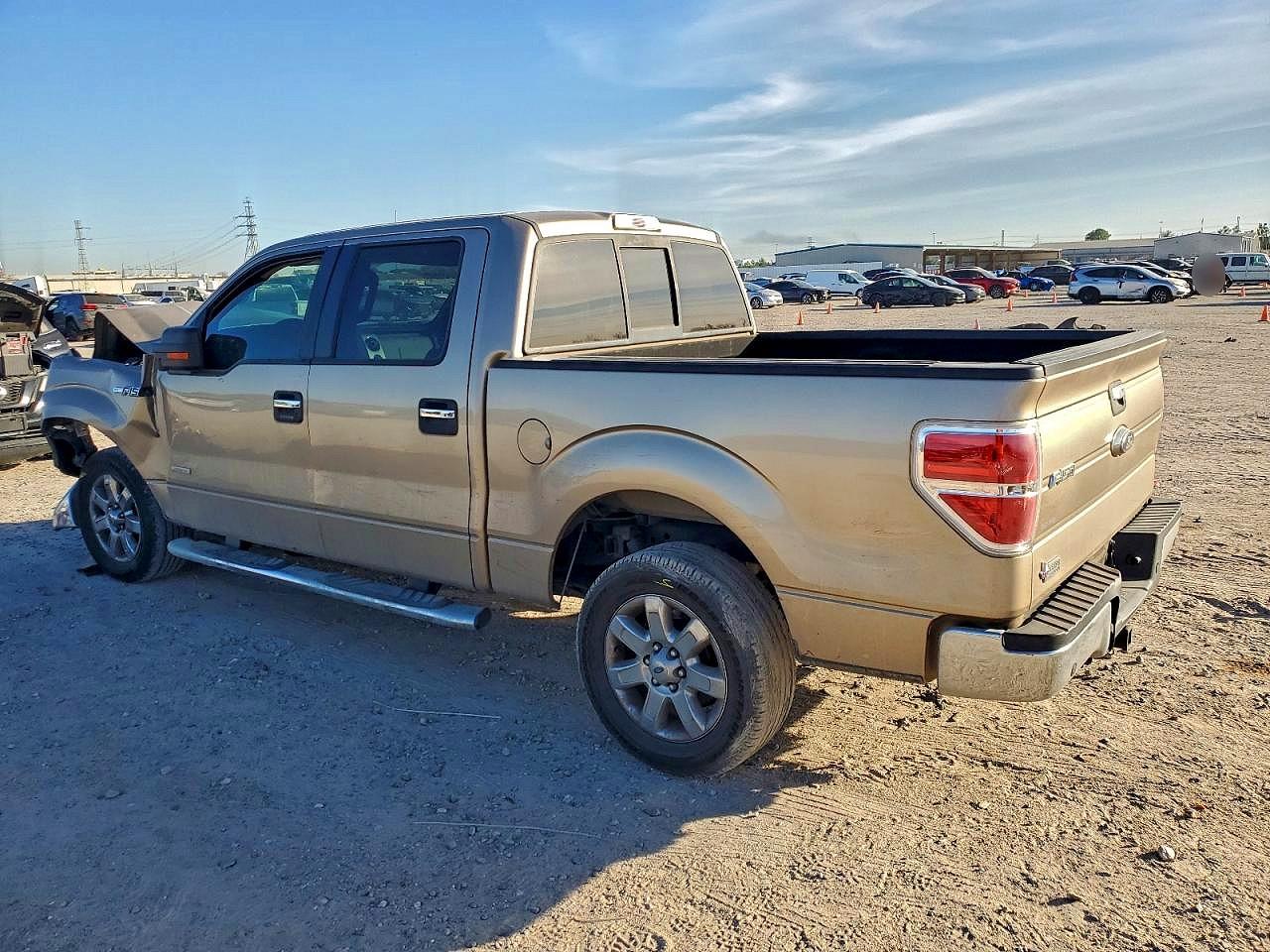 2014 FORD F150 SUPERCREW photo 2