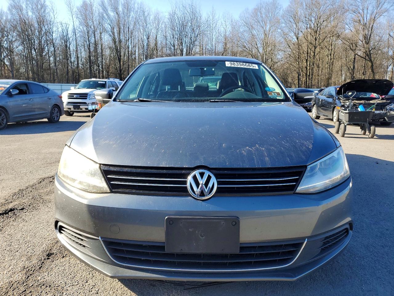 2013 VOLKSWAGEN JETTA SE photo 5