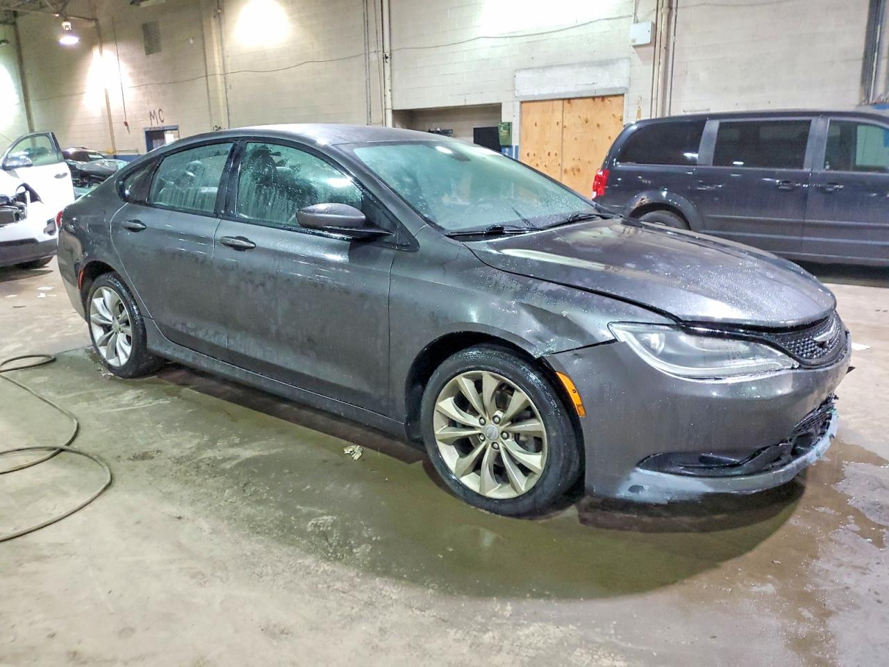 2015 CHRYSLER 200 S photo 4