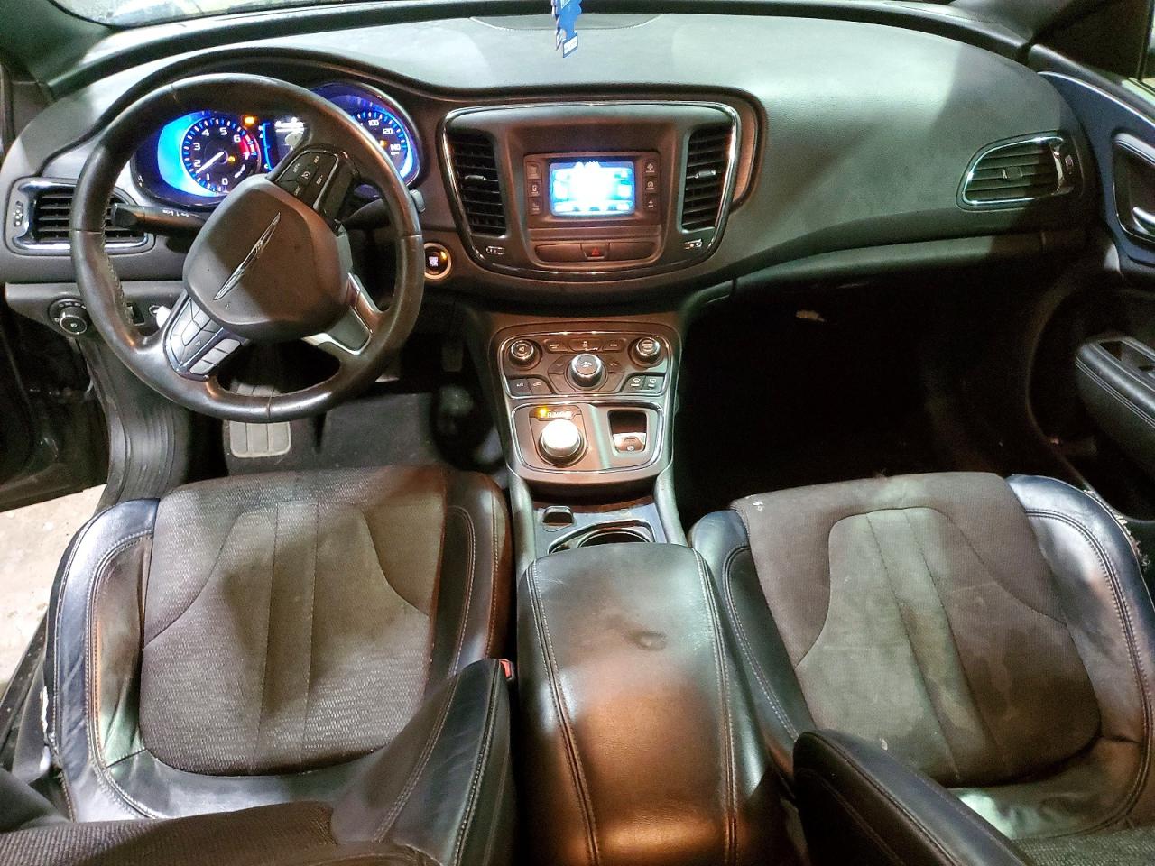 2015 CHRYSLER 200 S photo 8