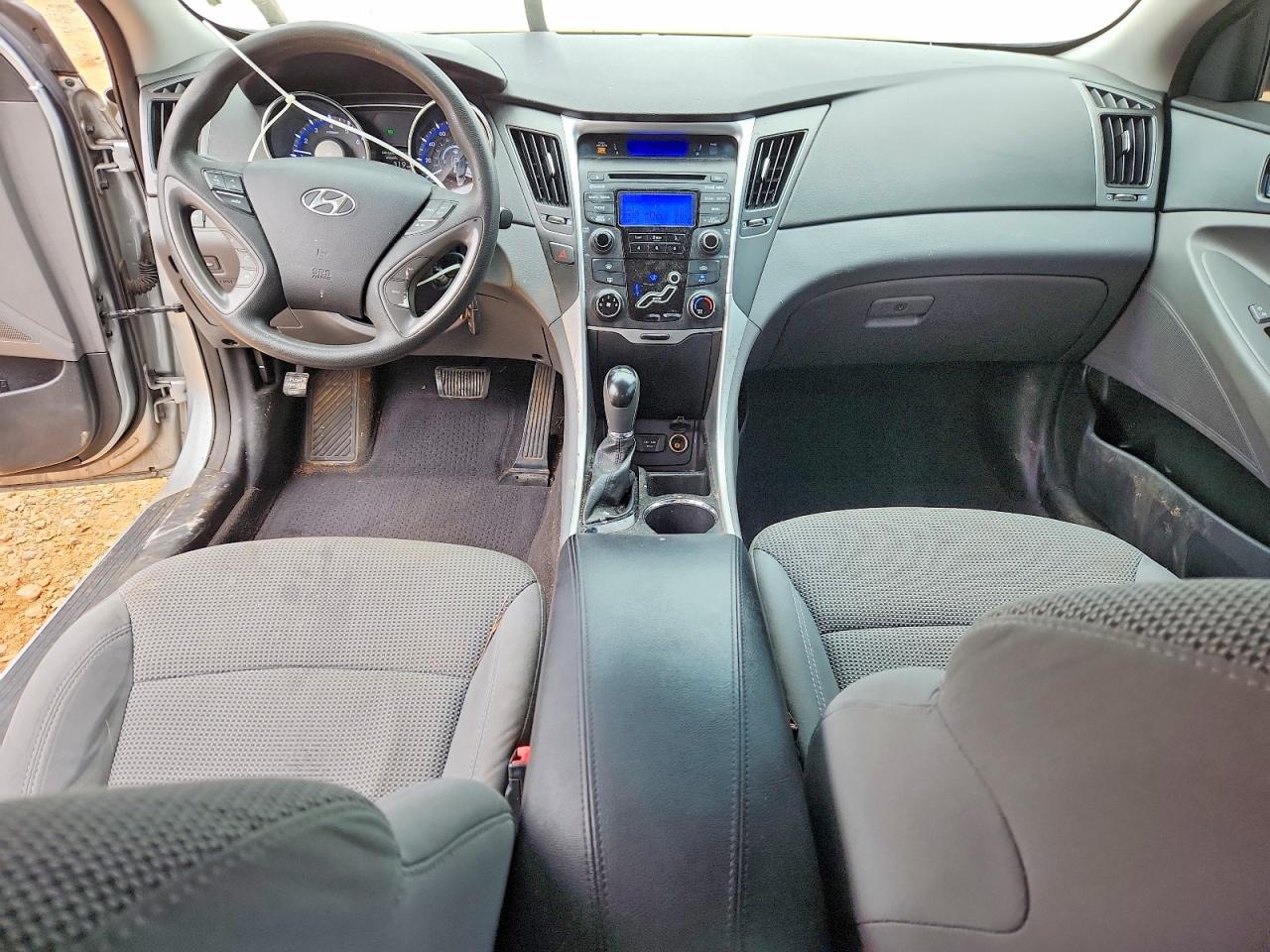 2013 HYUNDAI SONATA GLS photo 8