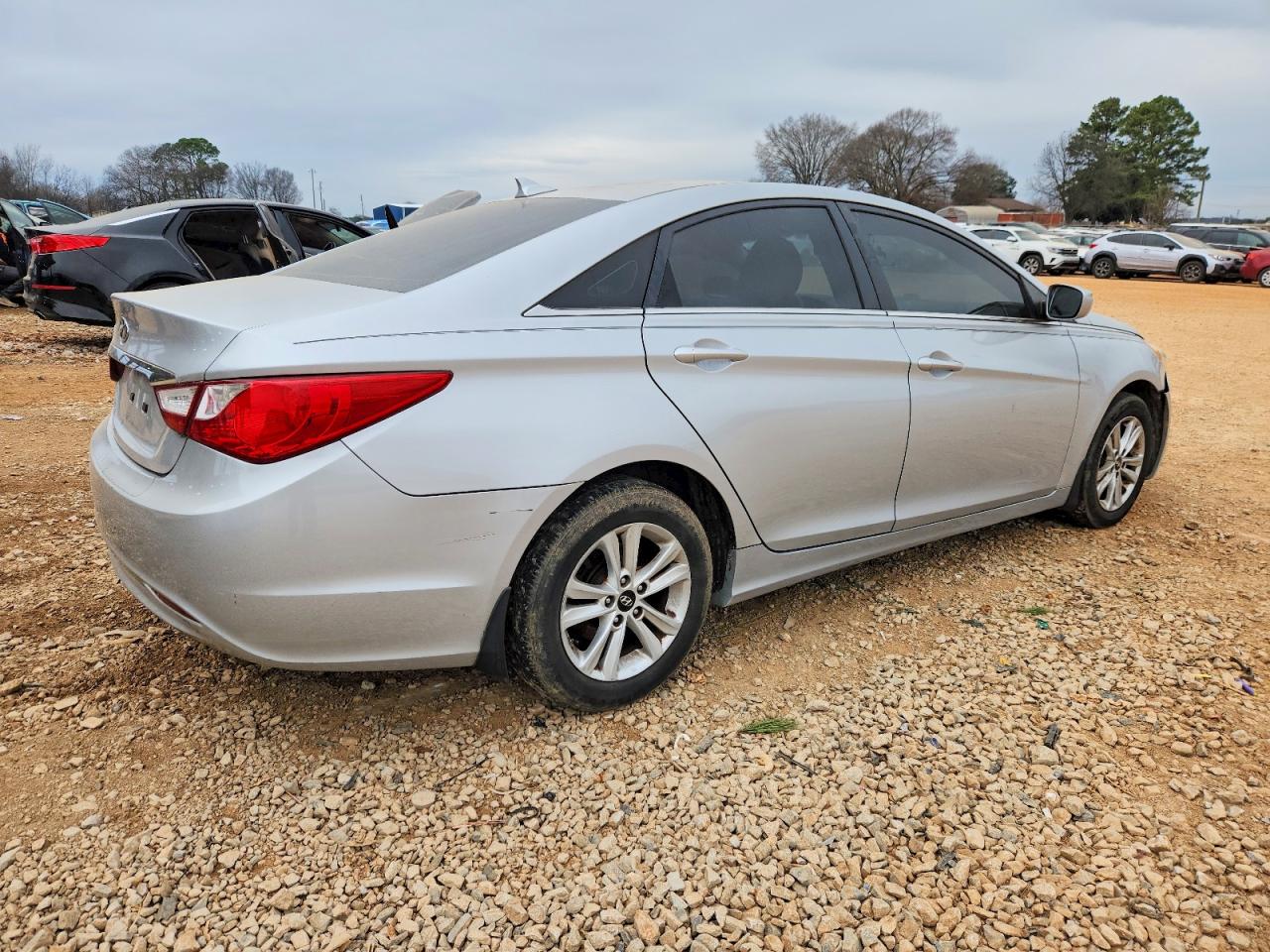 2013 HYUNDAI SONATA GLS photo 3