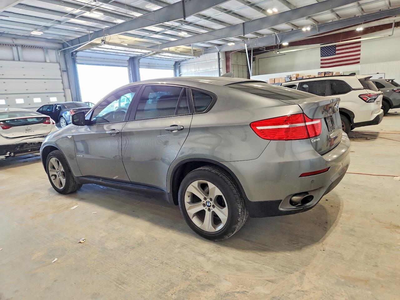 2011 BMW X6 XDRIVE35I photo 2