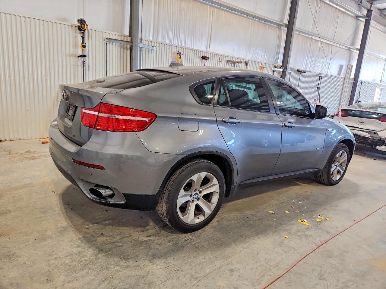 2011 BMW X6 XDRIVE35I photo 3