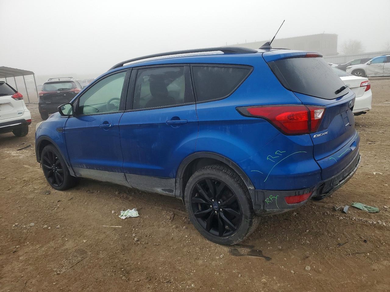 2019 FORD ESCAPE SE photo 2