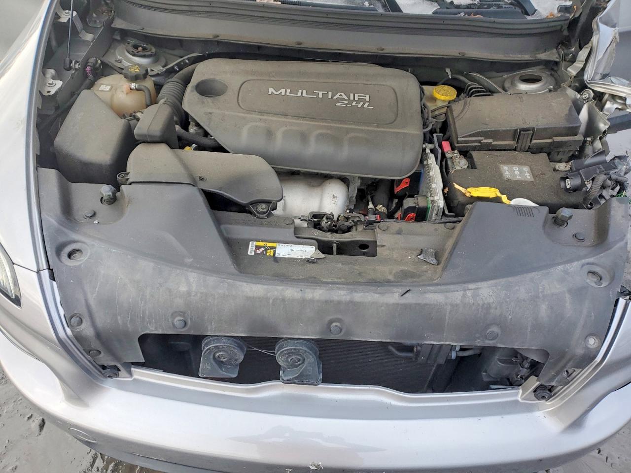 2015 JEEP CHEROKEE LATITUDE photo 11