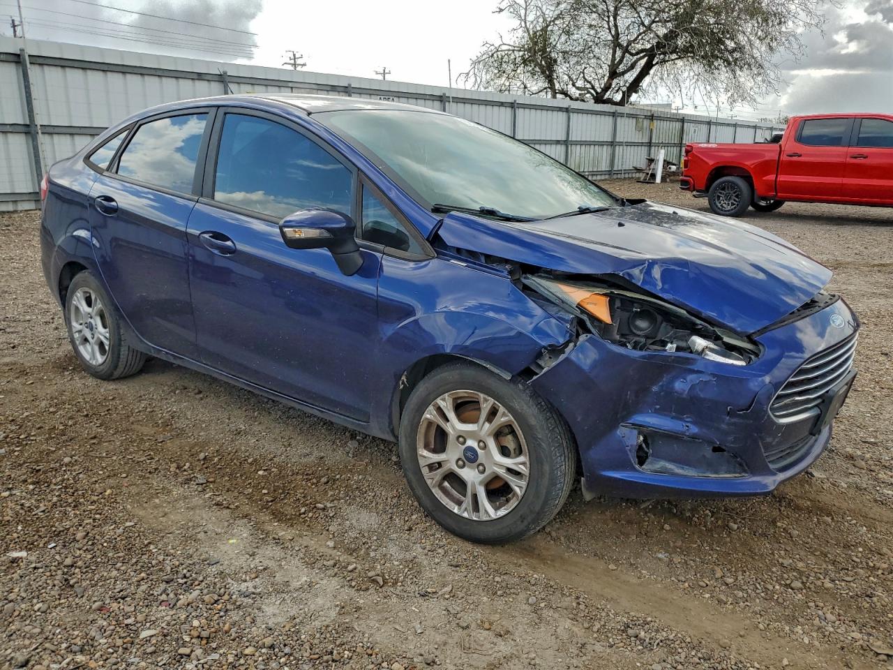 2016 FORD FIESTA SE photo 4