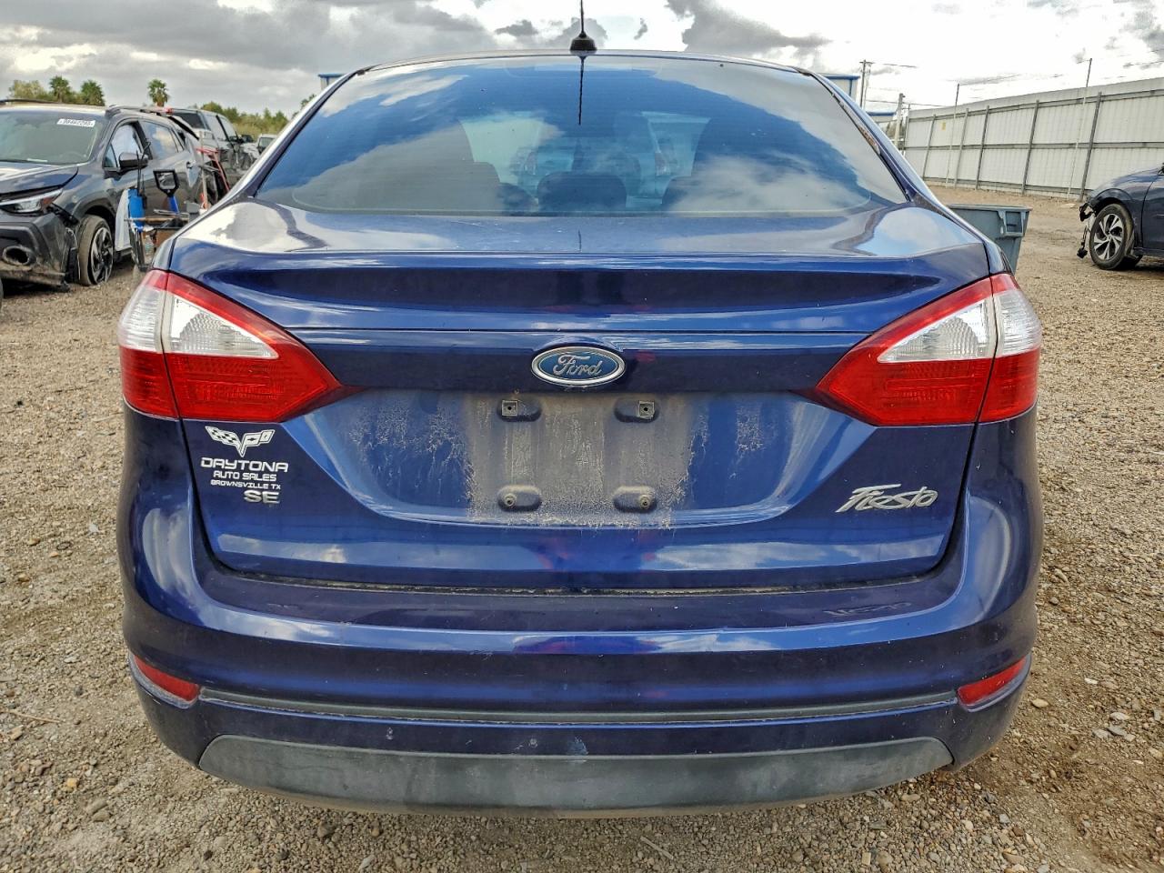 2016 FORD FIESTA SE photo 6
