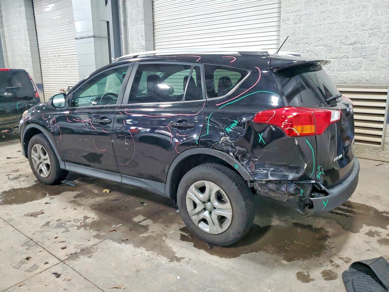 2014 TOYOTA RAV4 LE photo 2