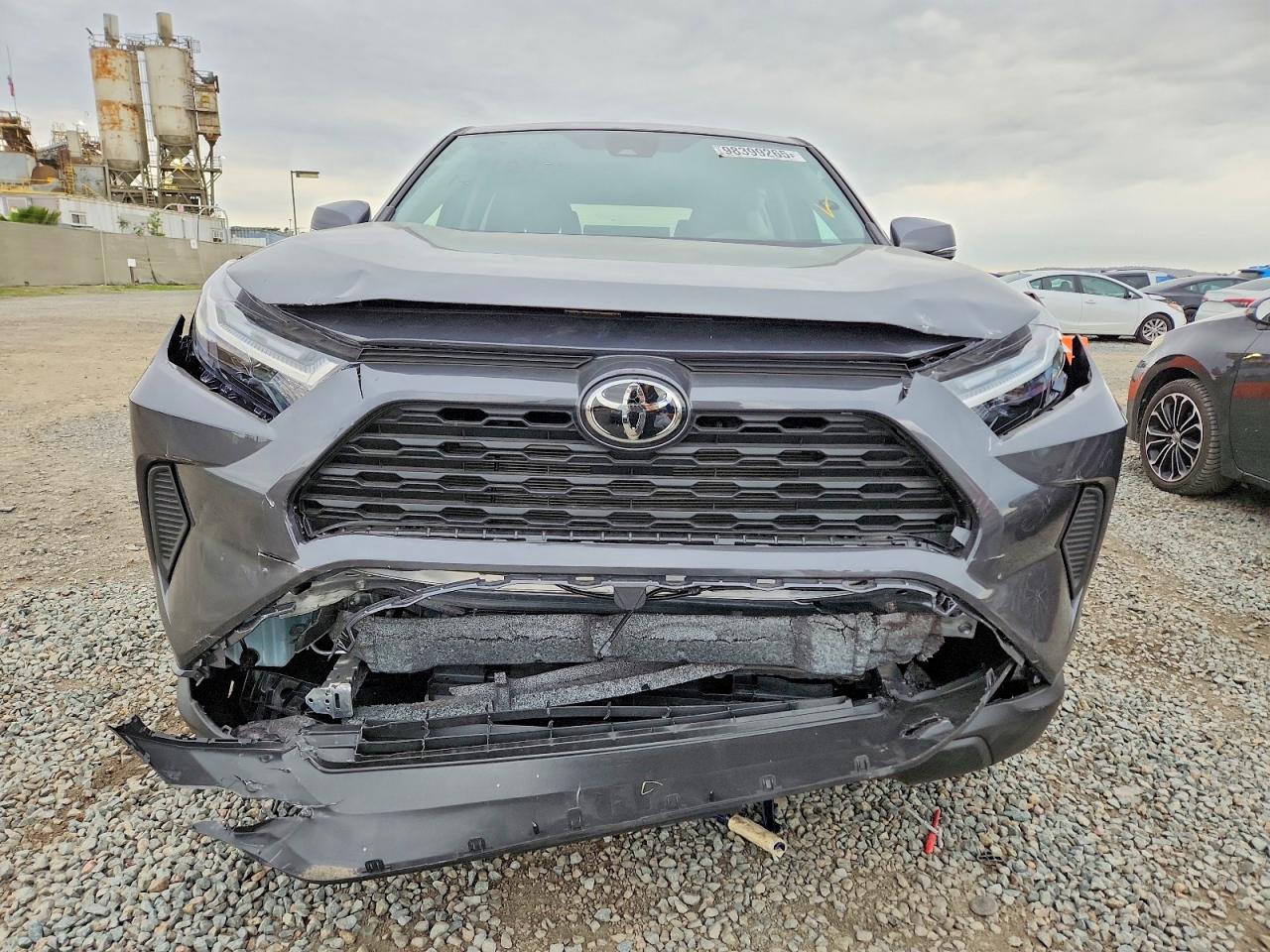 2025 TOYOTA RAV4 LE photo 9
