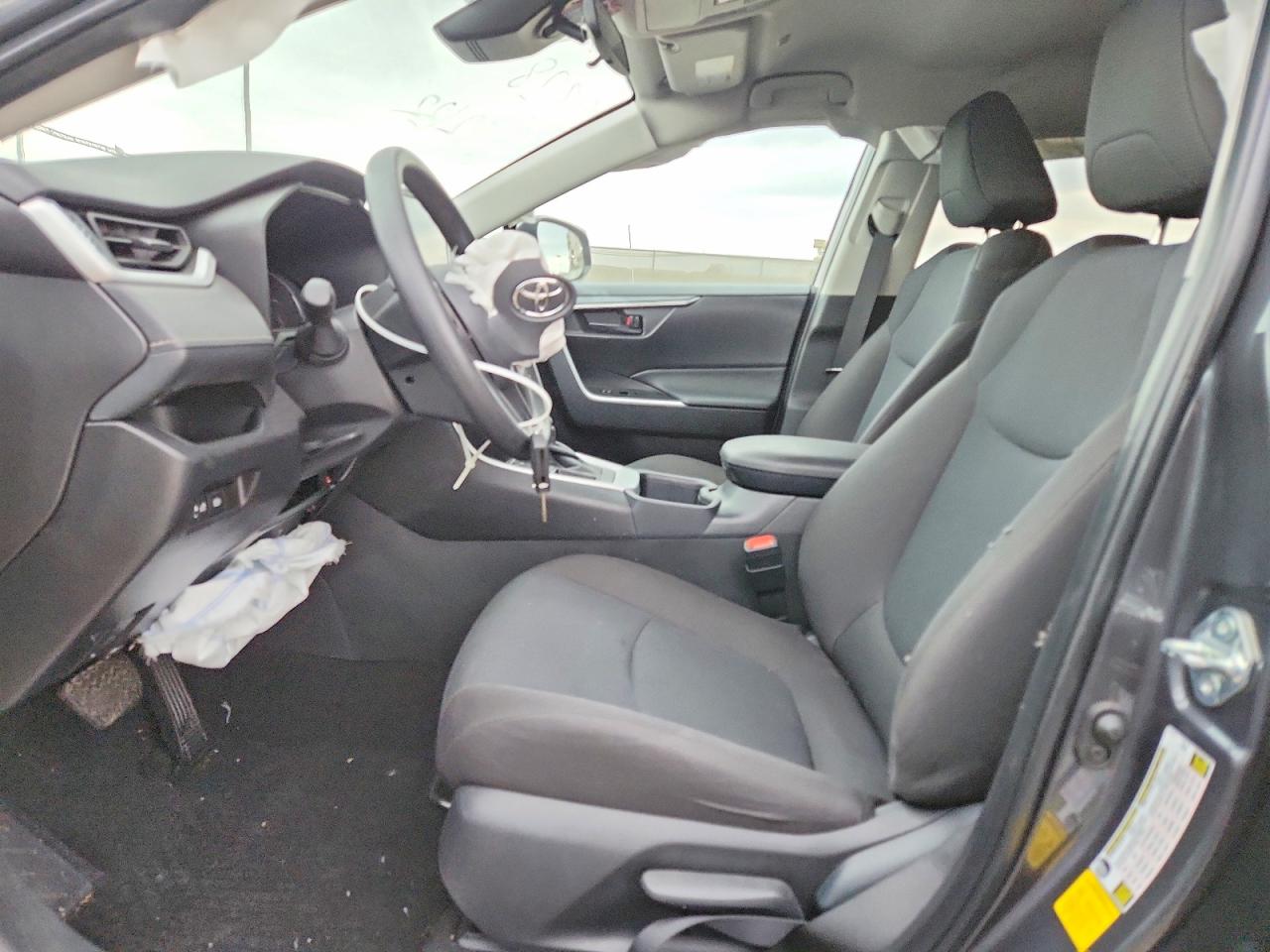 2025 TOYOTA RAV4 LE photo 13