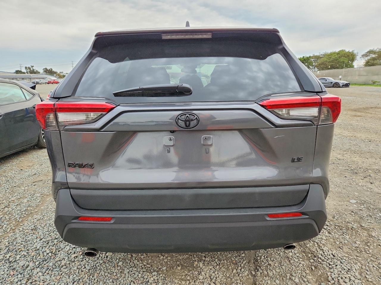 2025 TOYOTA RAV4 LE photo 11