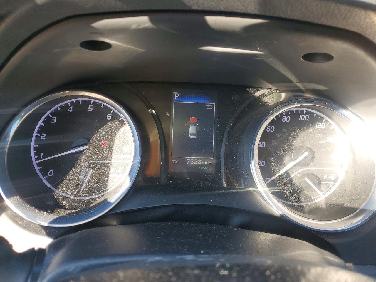 2019 TOYOTA CAMRY L photo 9