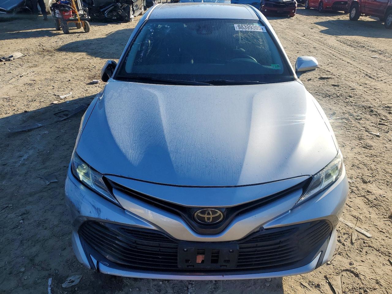 2019 TOYOTA CAMRY L photo 5