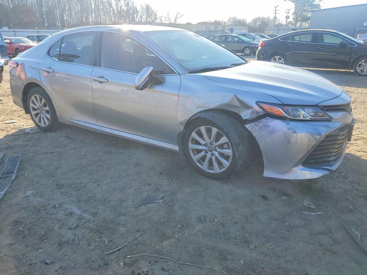 2019 TOYOTA CAMRY L photo 4