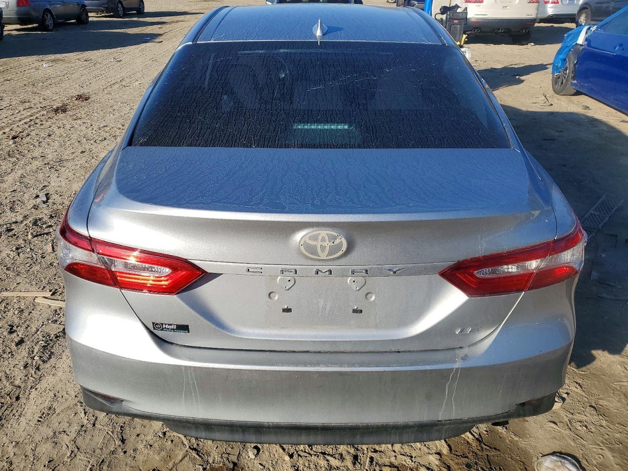 2019 TOYOTA CAMRY L photo 6