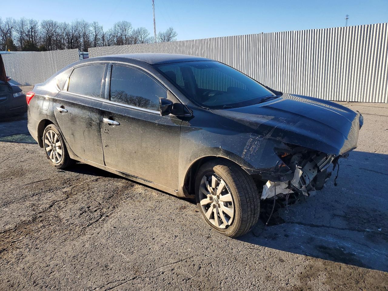 2019 NISSAN SENTRA S photo 4