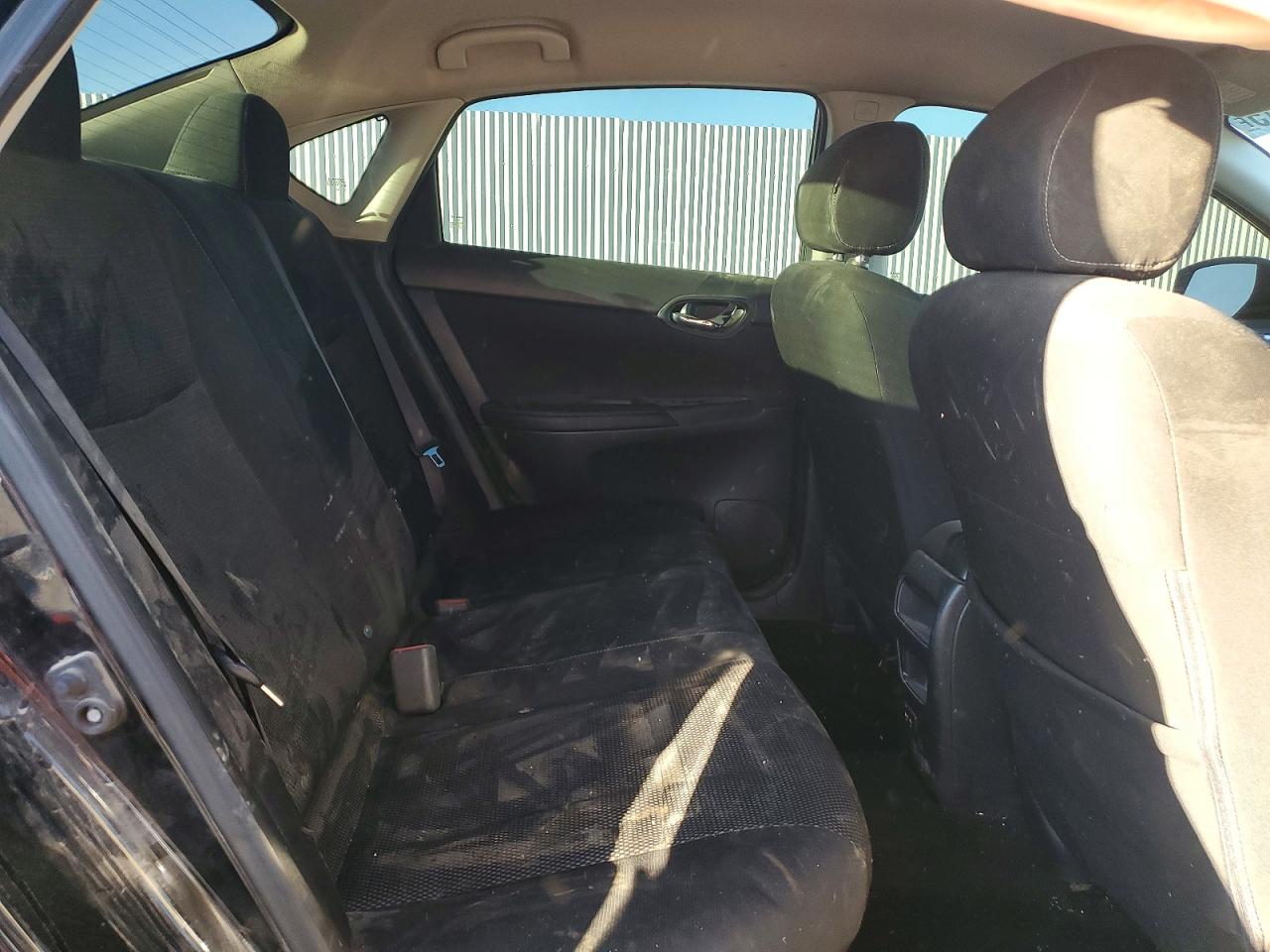 2019 NISSAN SENTRA S photo 10