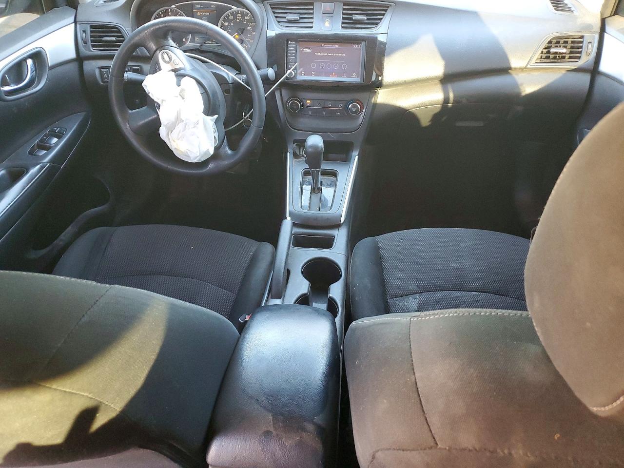 2019 NISSAN SENTRA S photo 8