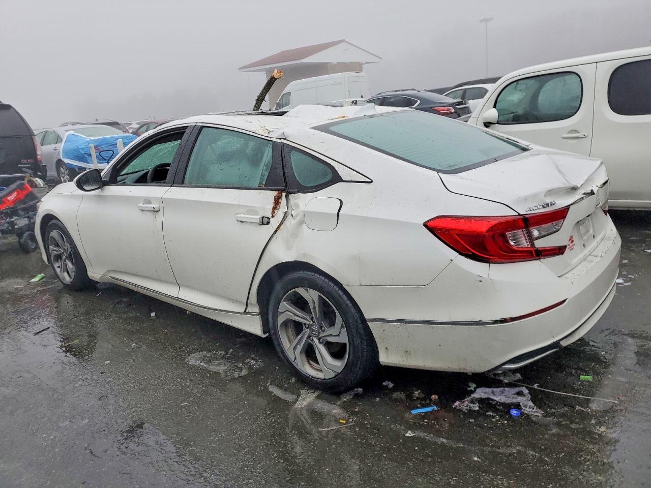 2020 HONDA ACCORD EX photo 2